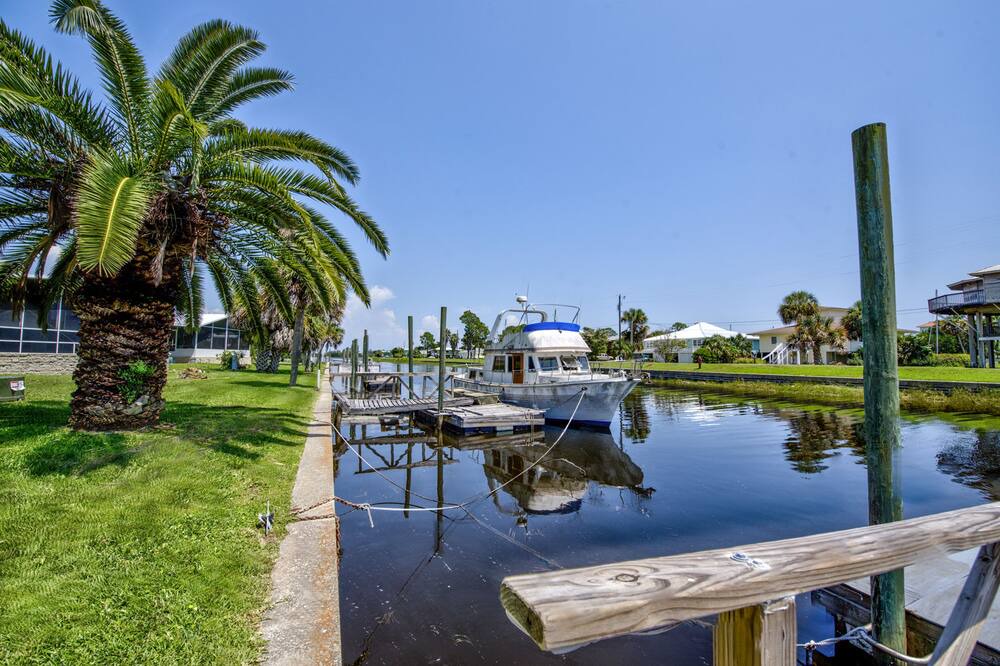 Photo of Outdoor in Crawfordville