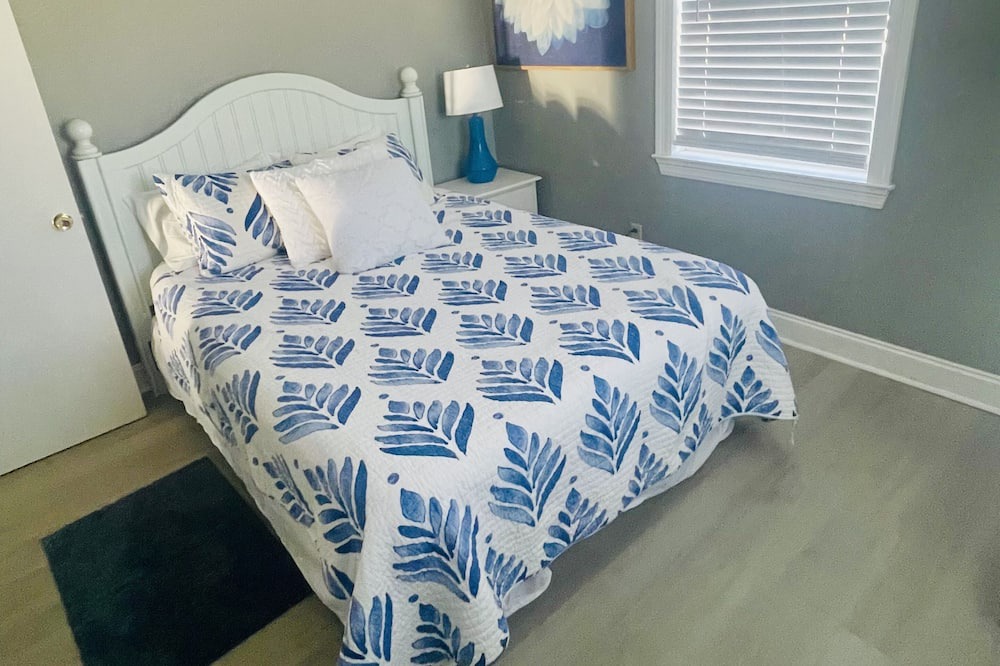 Photo of Bedroom in Chipley