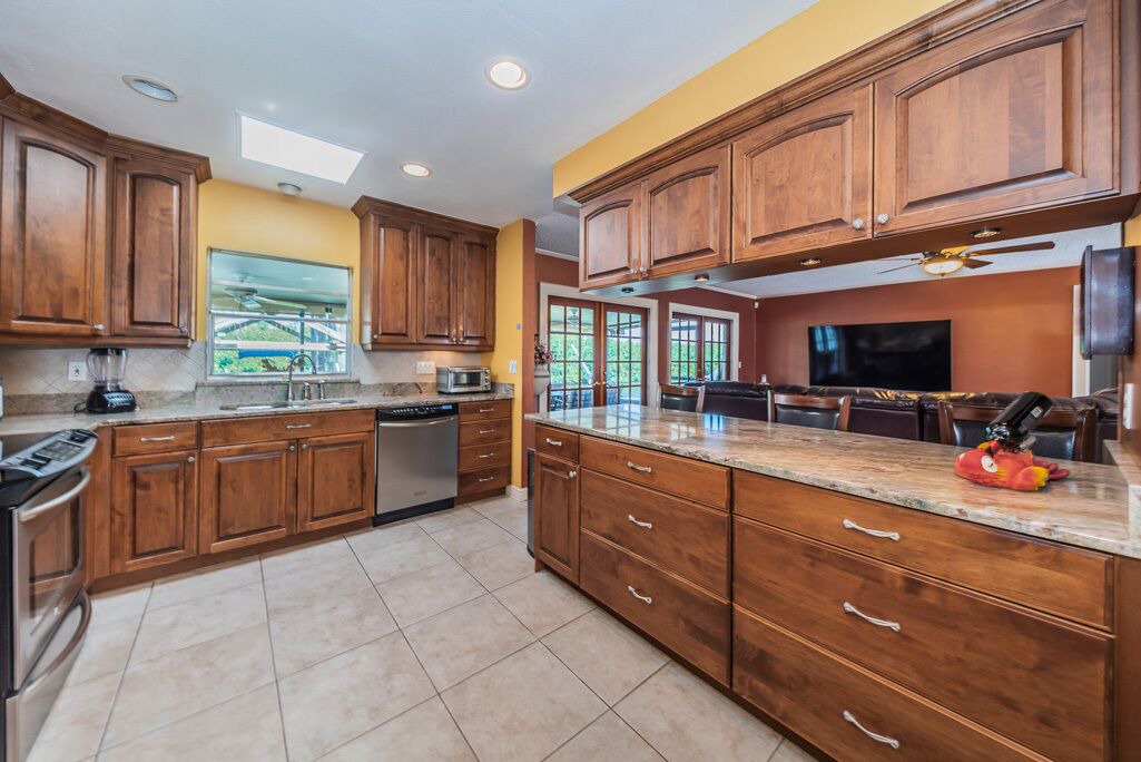Photo of Kitchen in Bay Crest Park