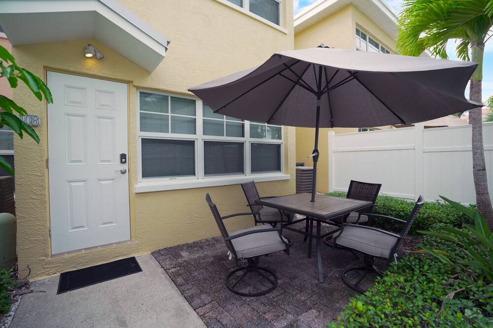 Photo of Patio Balcony in St. Petersburg - Clearwater
