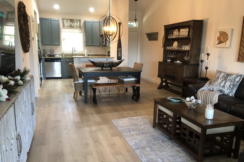 Photo of Livingroom in Gifford