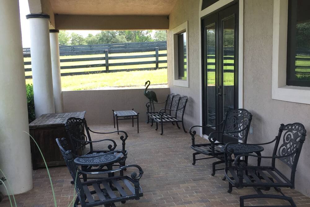 Photo of Patio Balcony in Reddick