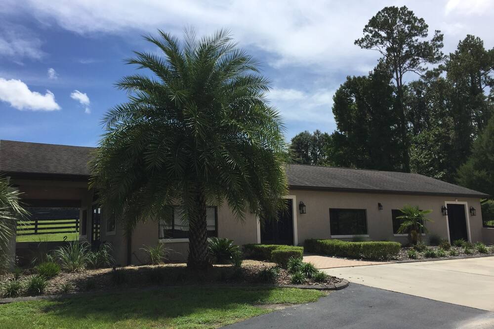 Photo of Outdoor in Reddick