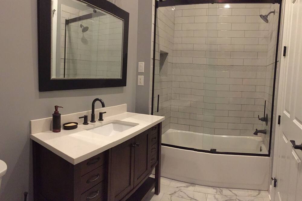 Photo of Bathroom in Reddick