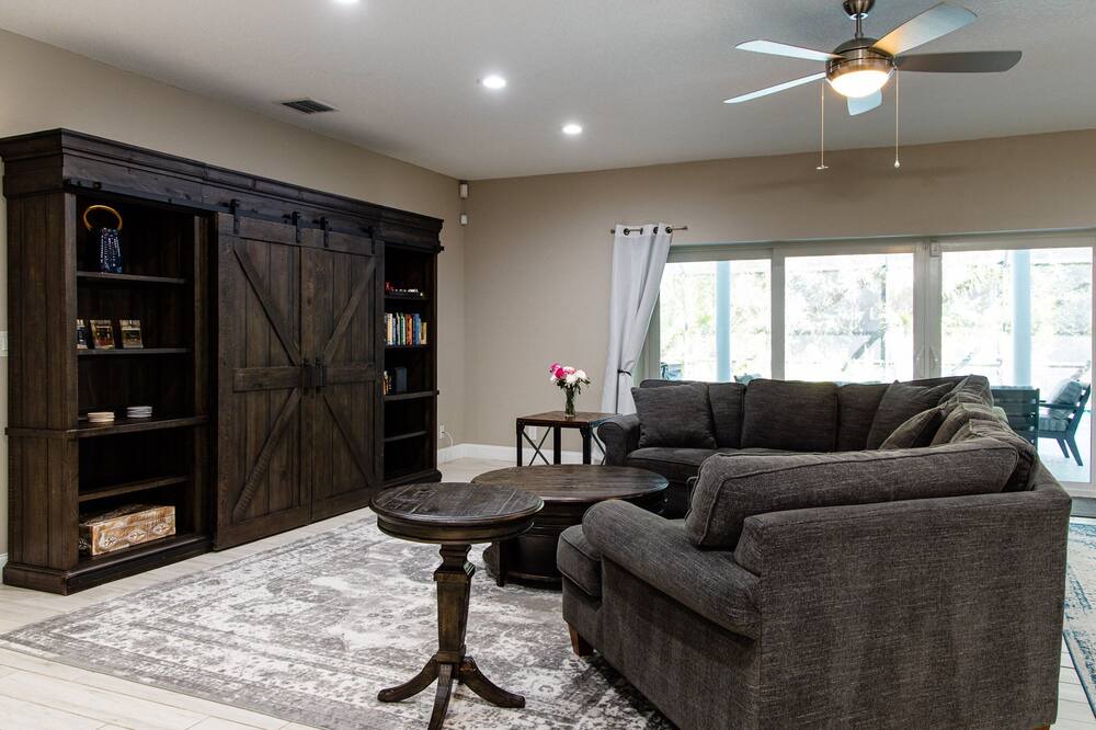Photo of Livingroom in Jupiter Farms