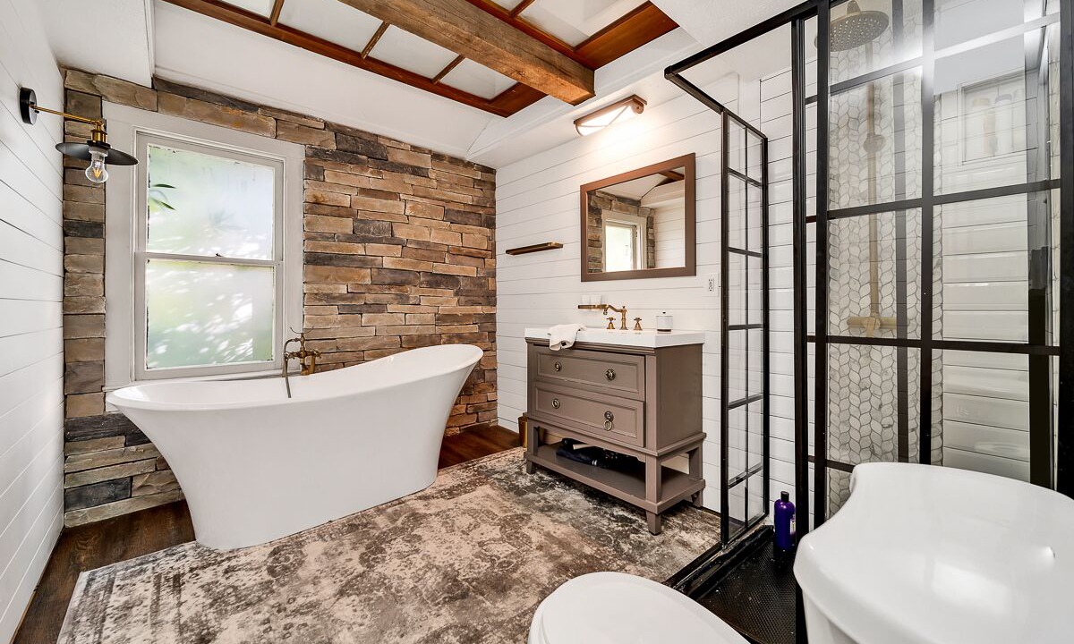 Photo of Bathroom in Old Seminole Heights