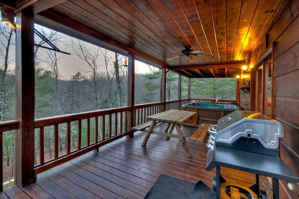 Photo of Outdoor in Cherry Log