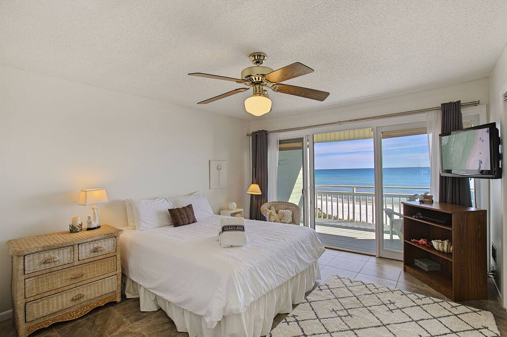 Photo of Bedroom in Santa Rosa Beach
