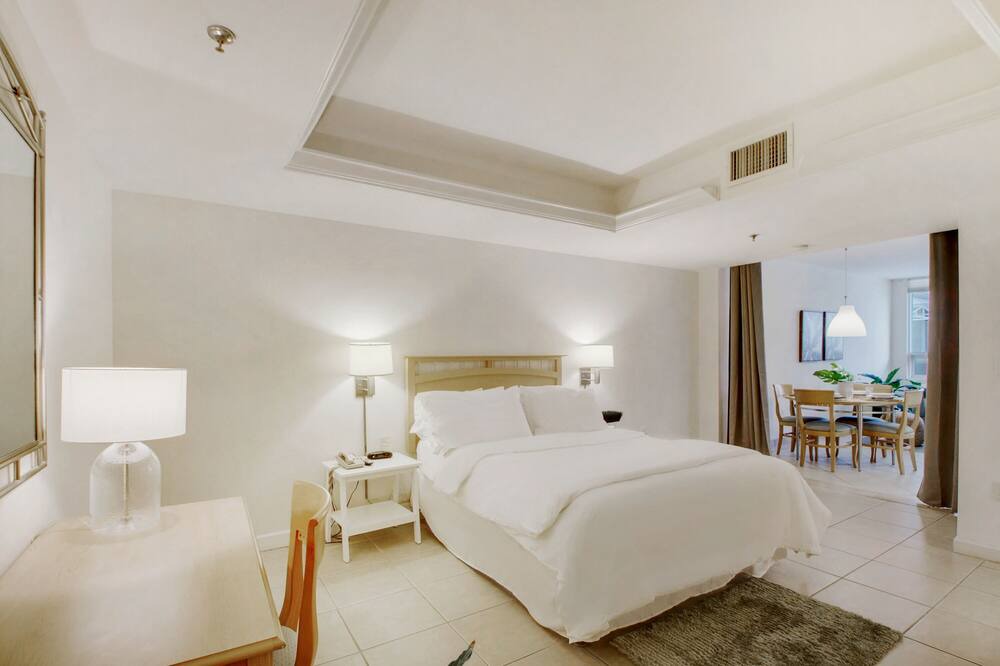 Photo of Bedroom in Coconut Grove