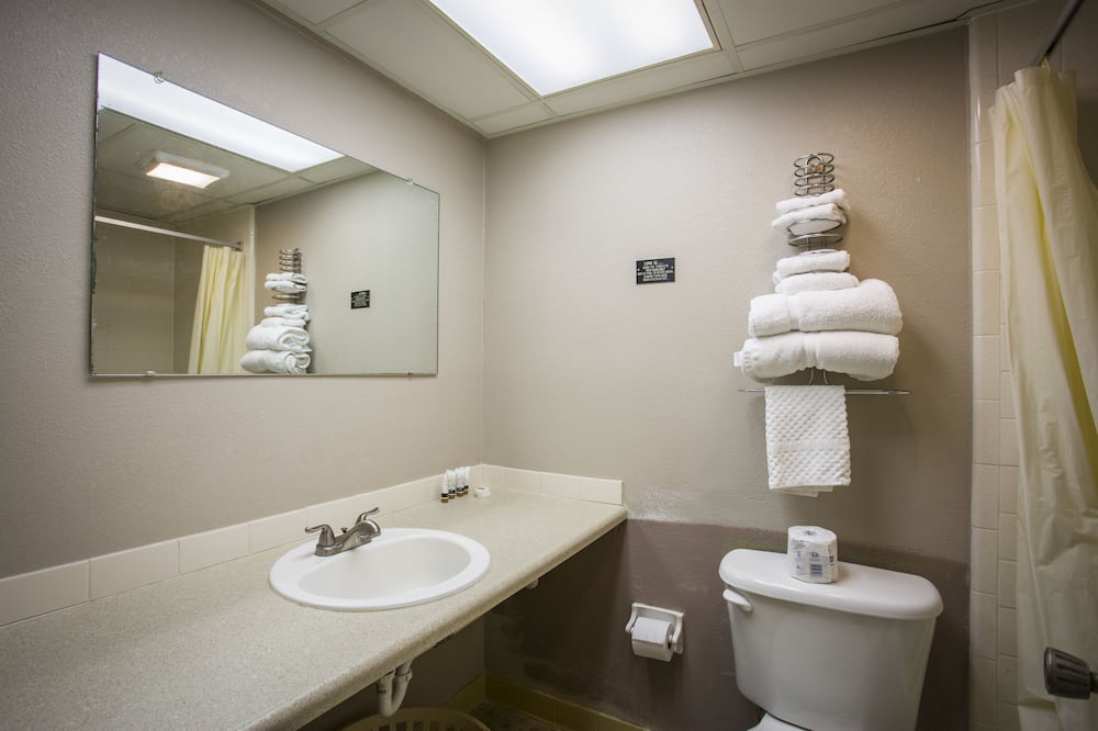 Photo of Bathroom in Independence Square