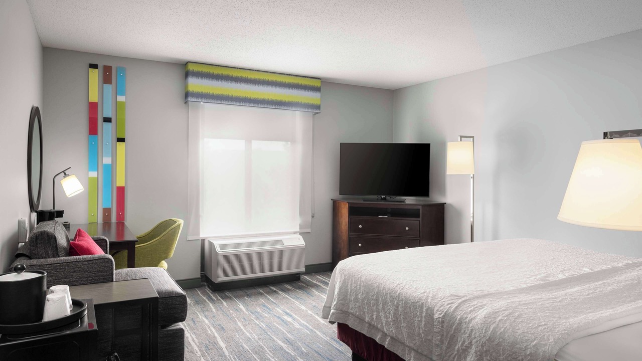 Photo of Bedroom in Crestline Heights