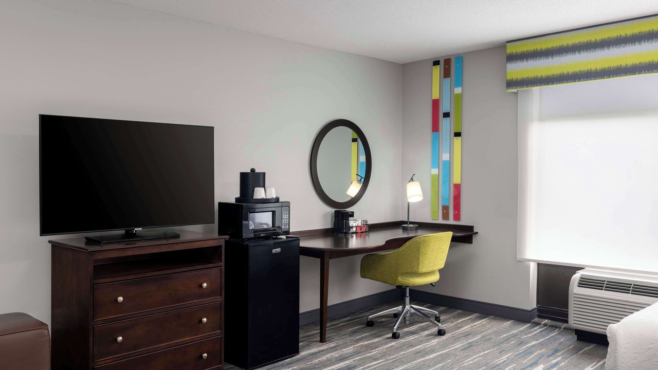 Photo of Bedroom in Crestline Heights