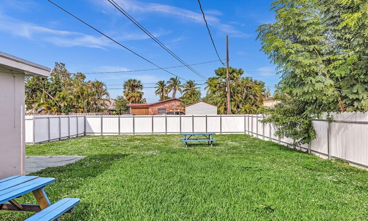 Photo of Outdoor in Royal Poinciana