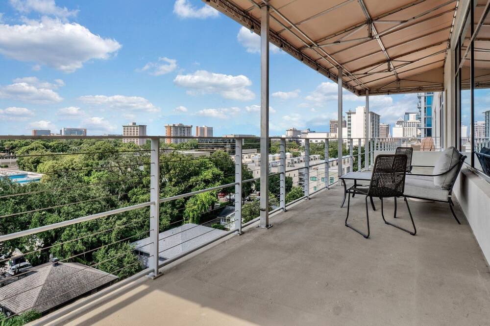 Photo of Patio Balcony in South Eola