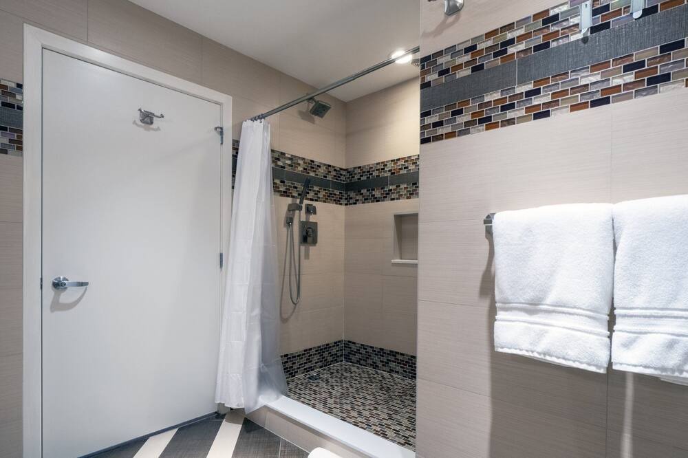 Photo of Bedroom in South Eola
