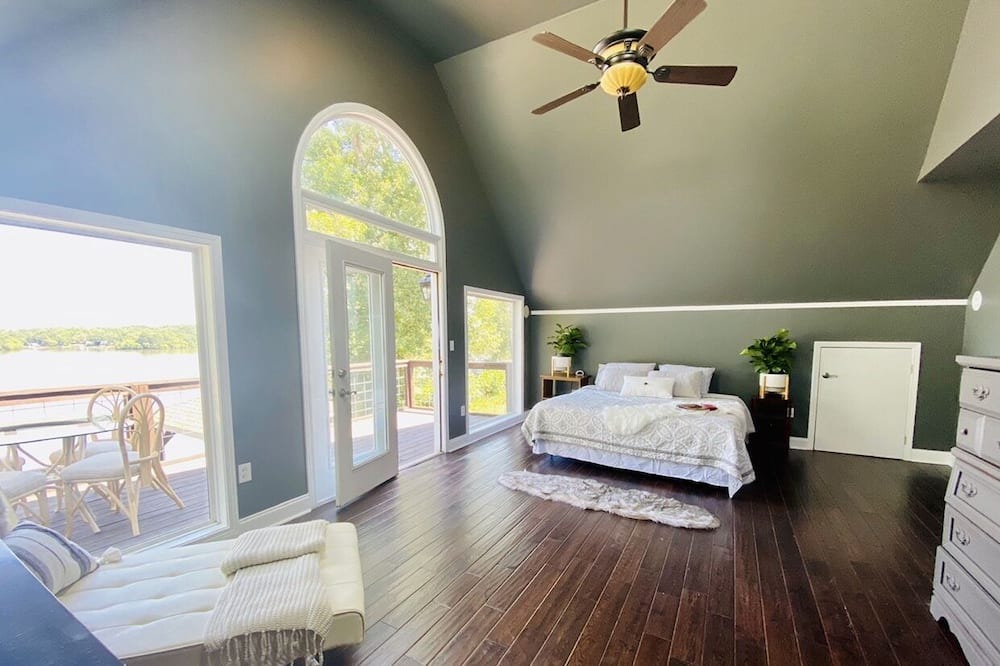 Photo of Bedroom in Greenwood