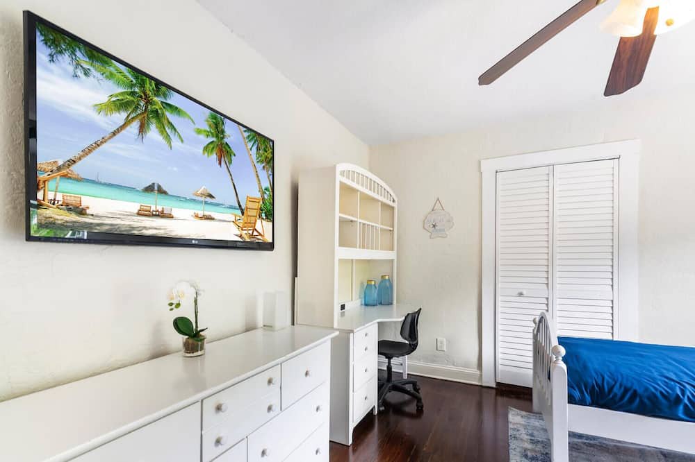 Photo of Bedroom in Sunshine Park