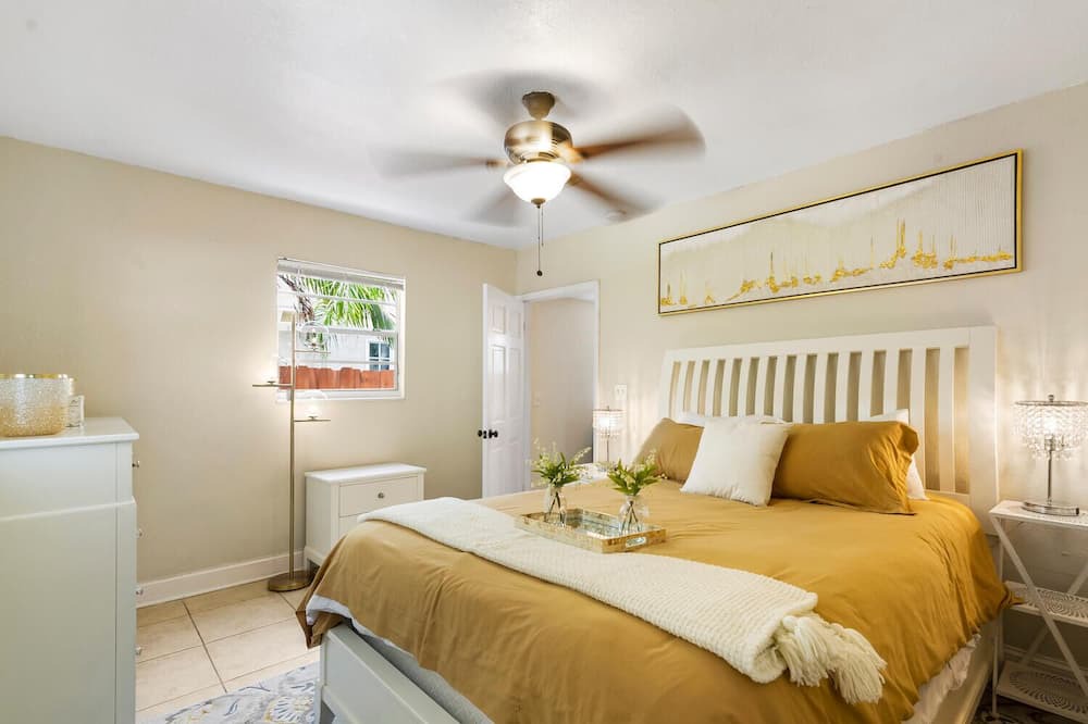 Photo of Bedroom in Sunshine Park