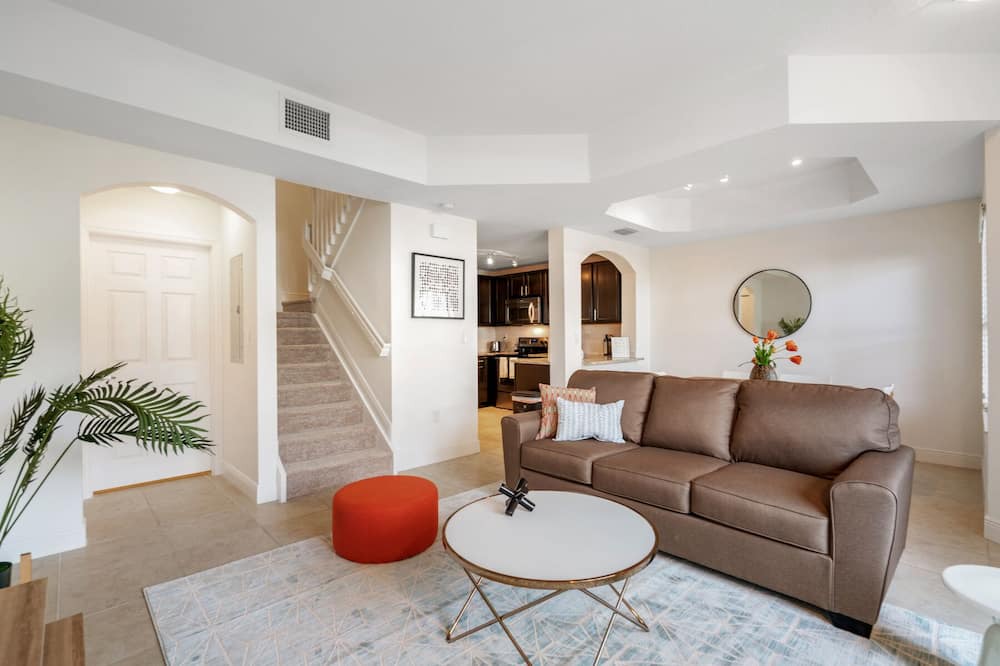 Photo of Bedroom in Davie
