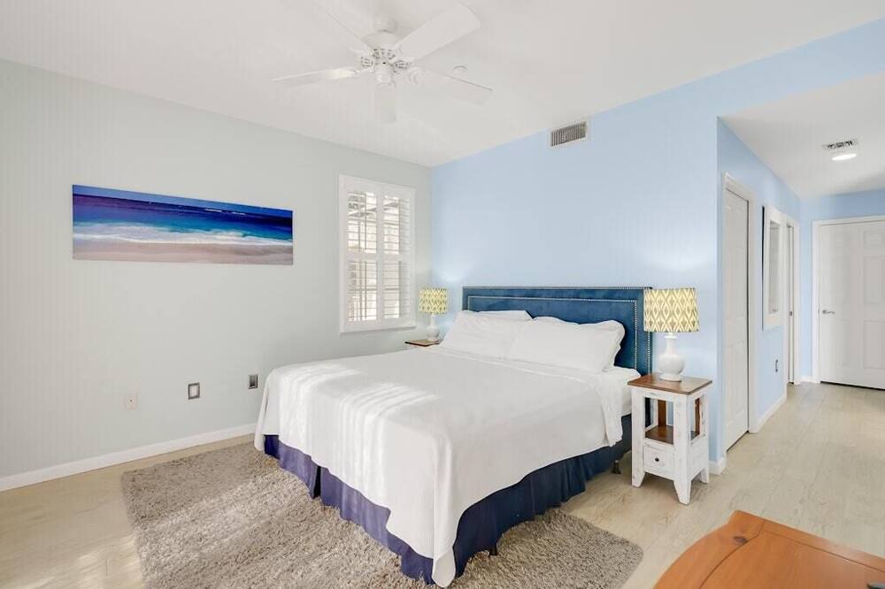 Photo of Bedroom in Grand Harbor