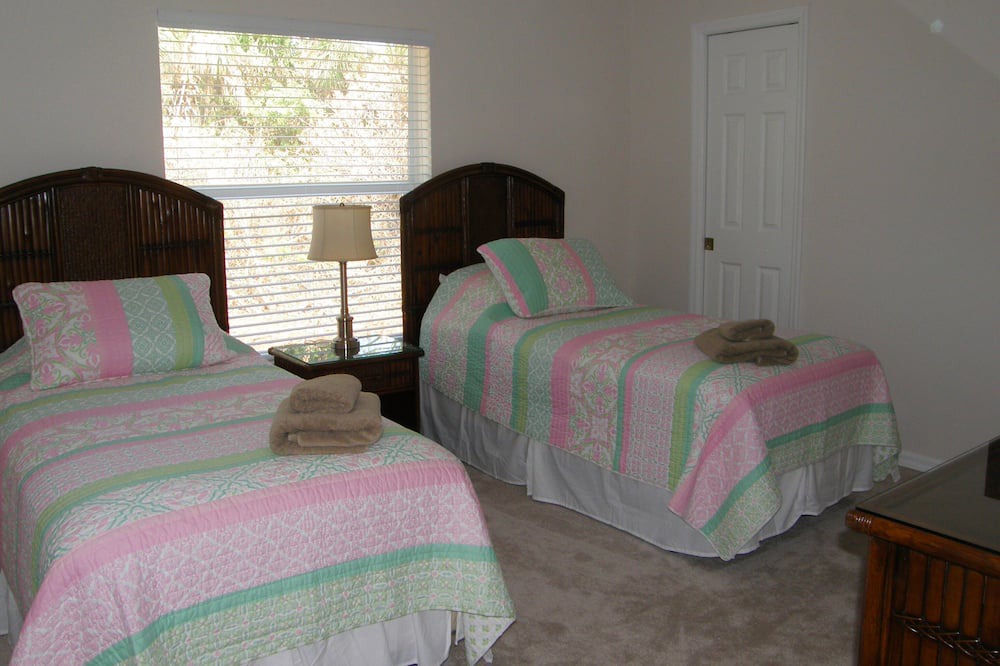 Photo of Bedroom in Pine Valley