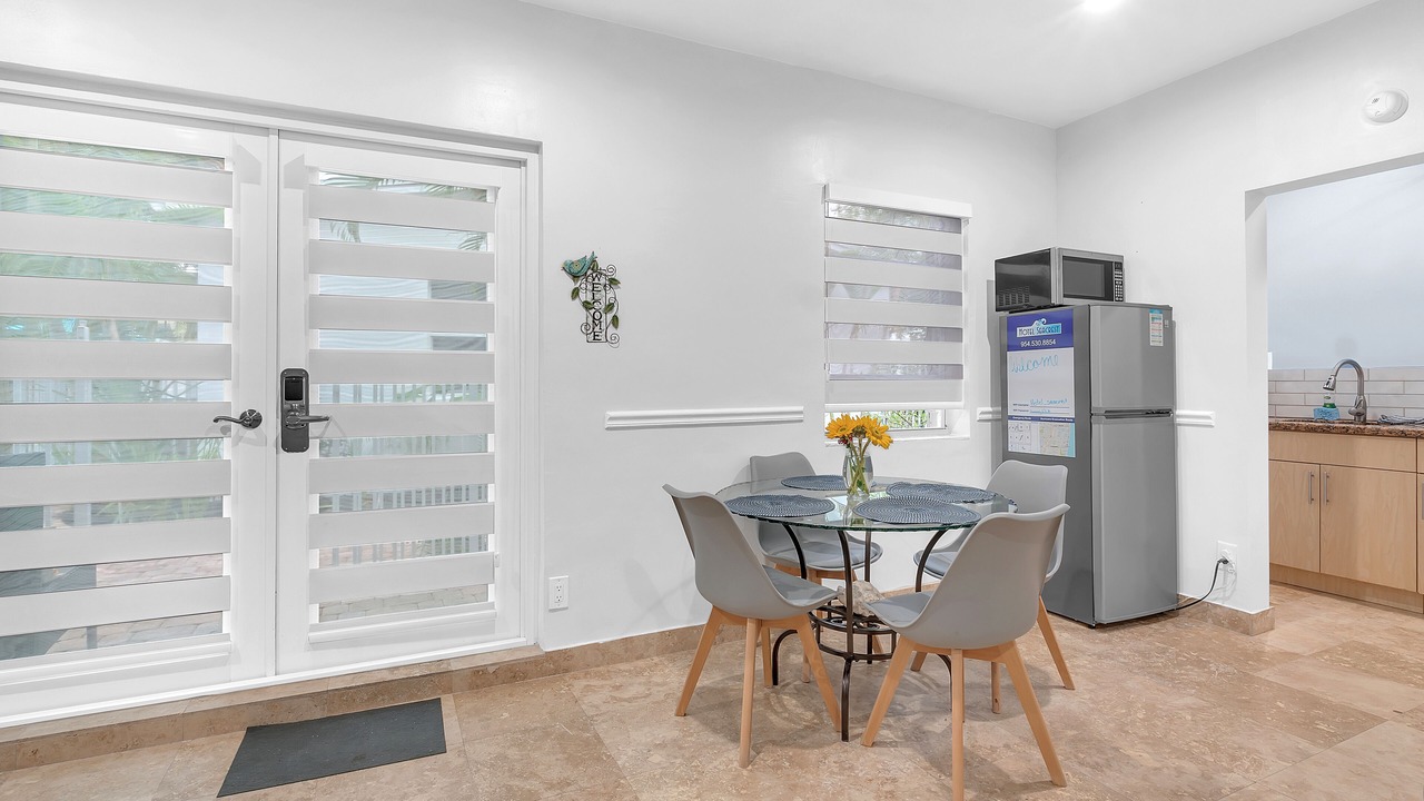Photo of Bedroom in Lauderdale-by-the-Sea