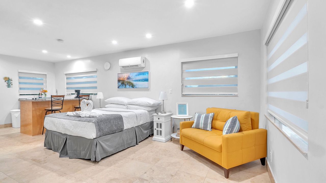 Photo of Bedroom in Lauderdale-by-the-Sea