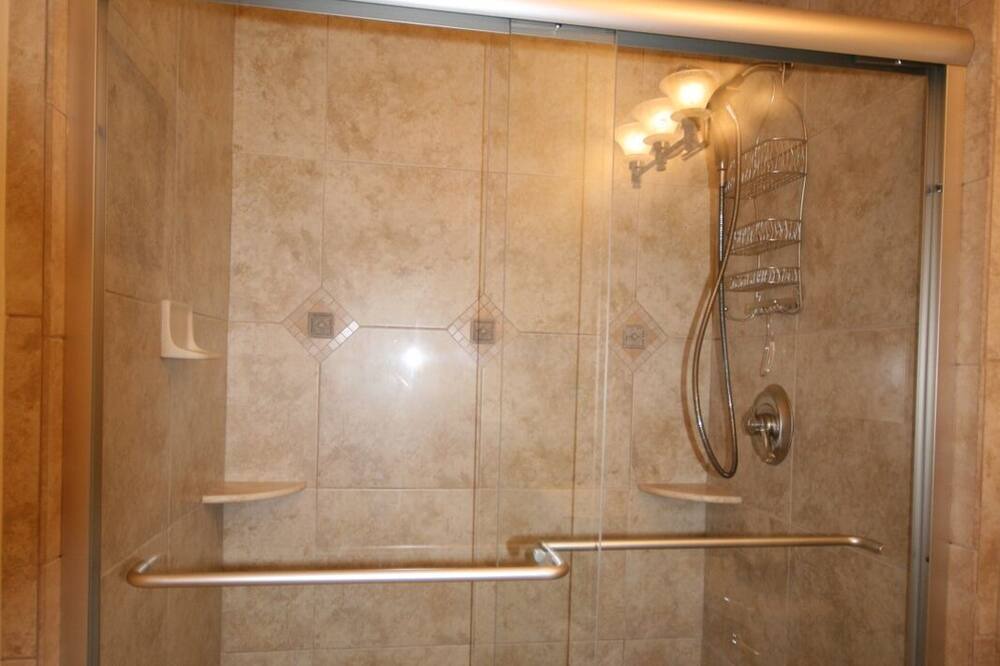 Photo of Bathroom in Navarre Beach