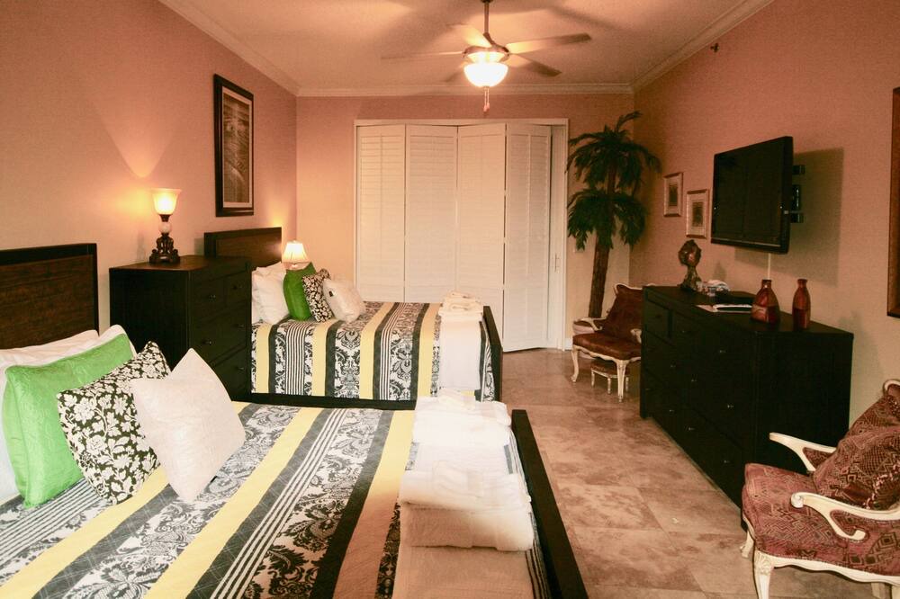 Photo of Bedroom in Navarre Beach