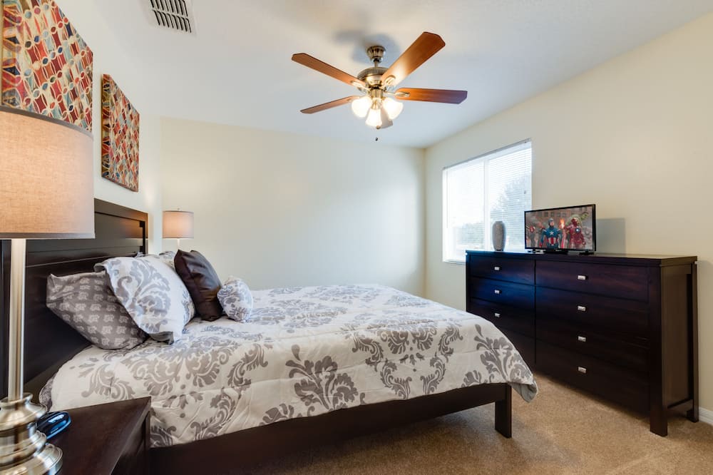 Photo of Bedroom in Tuscan Ridge
