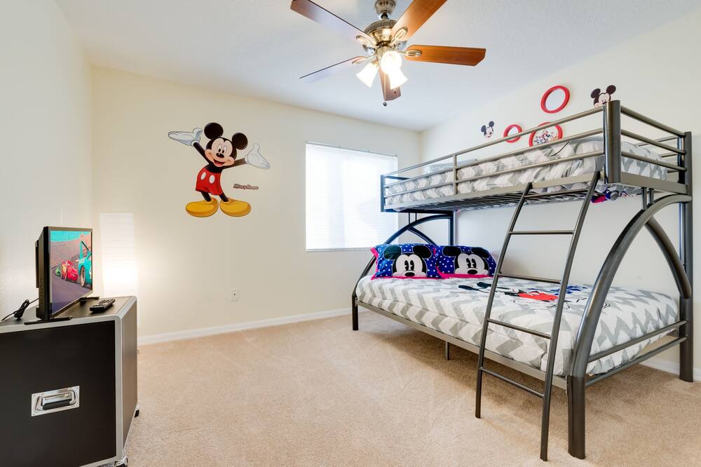 Photo of Bedroom in Tuscan Ridge
