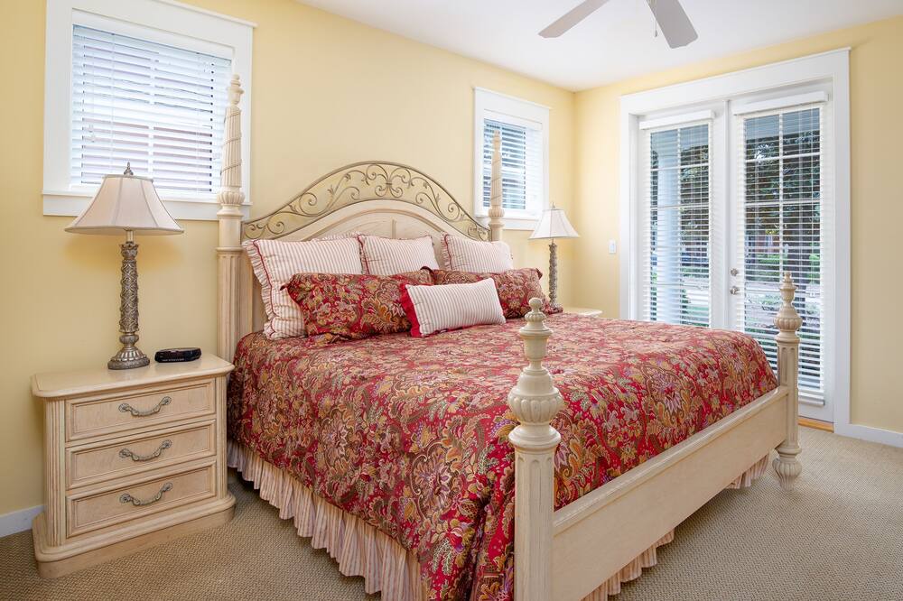 Photo of Bedroom in Laurel Grove