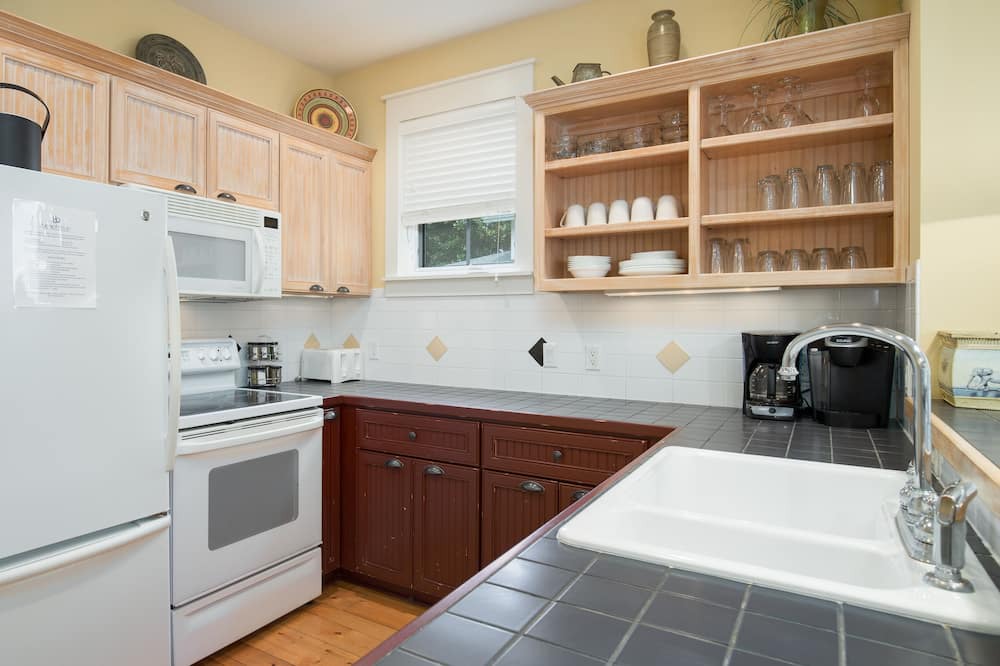 Photo of Kitchen in Laurel Grove