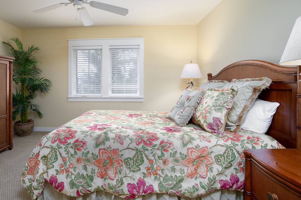 Photo of Bedroom in Laurel Grove