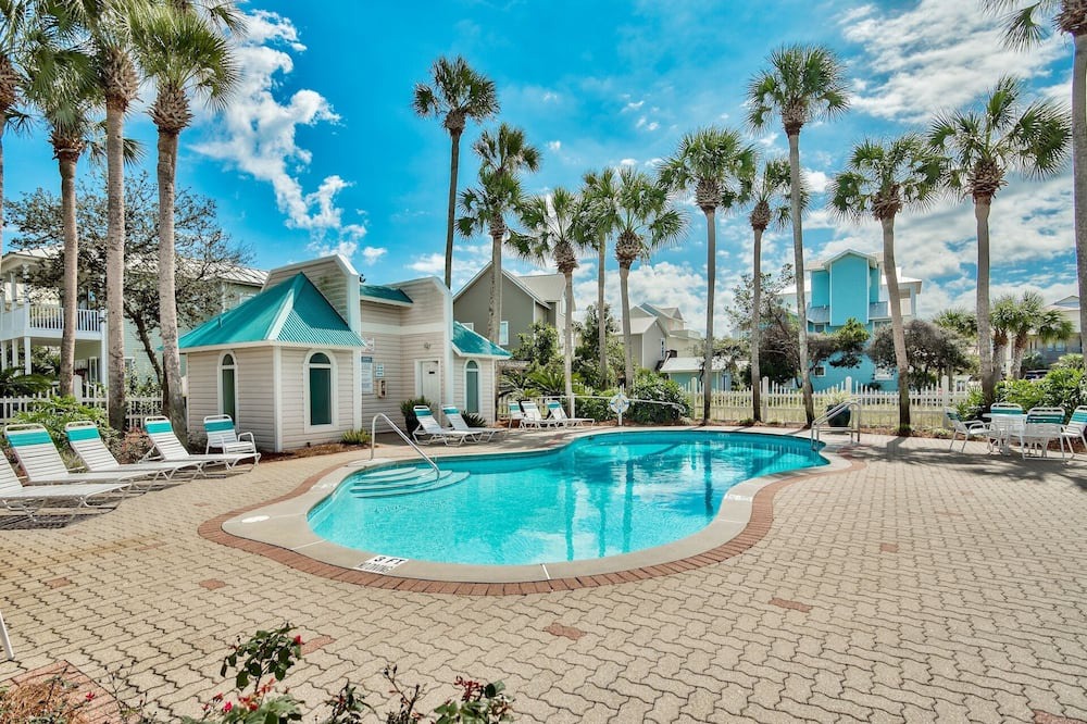 Photo of Outdoor in Crystal Shores