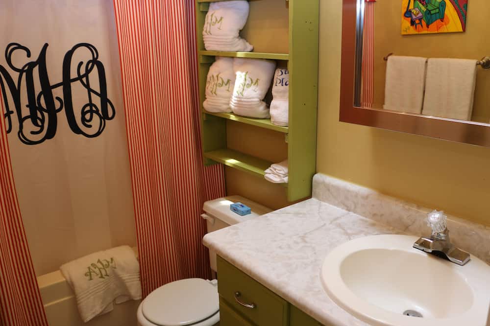 Photo of Bathroom in Fort Morgan Pines