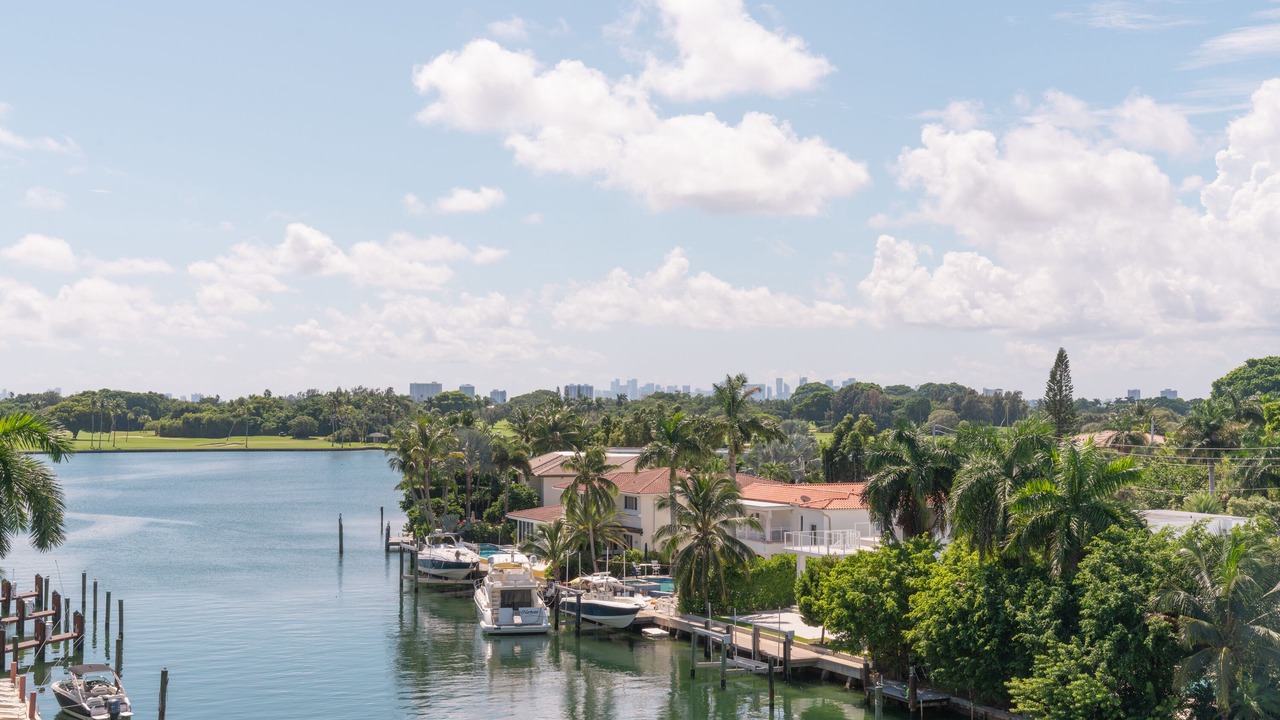 Photo of Others in Bay Harbor Islands