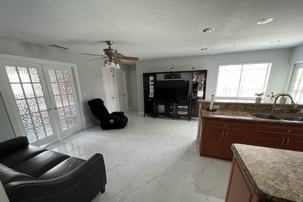 Photo of Livingroom in Margate