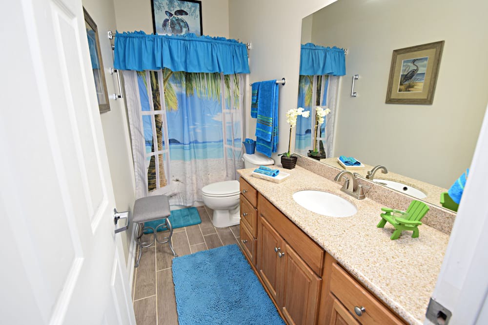 Photo of Bathroom in Fort Morgan Pines