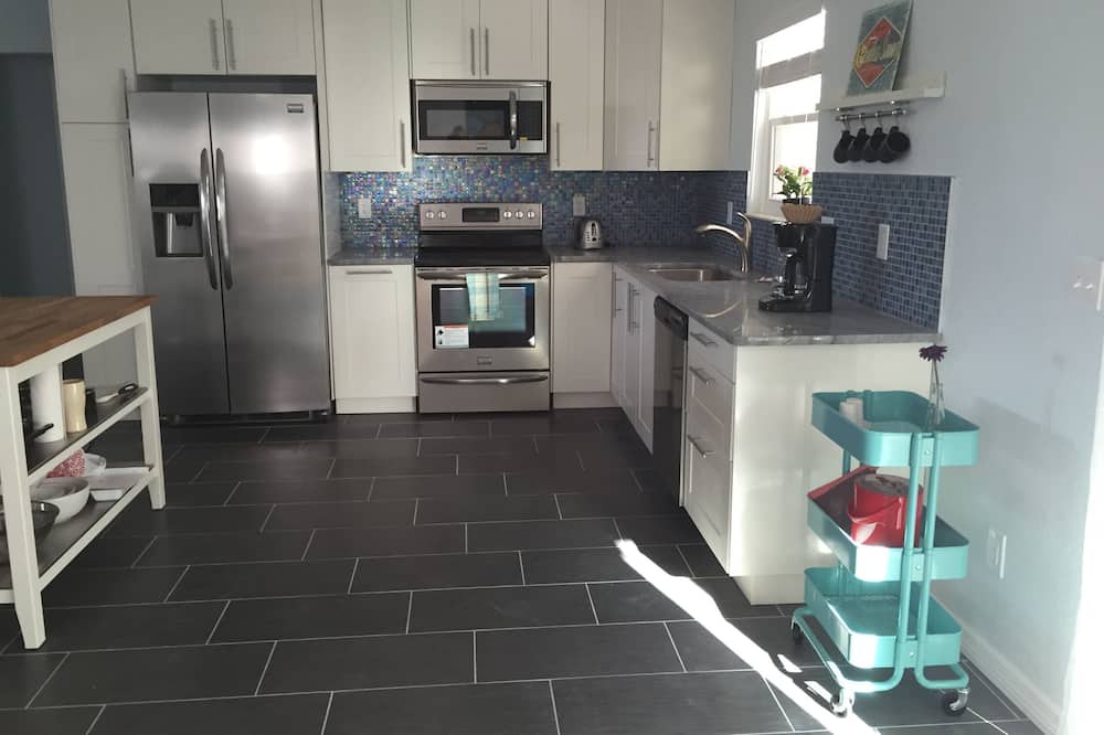 Photo of Kitchen in Wilbur-By-The-Sea