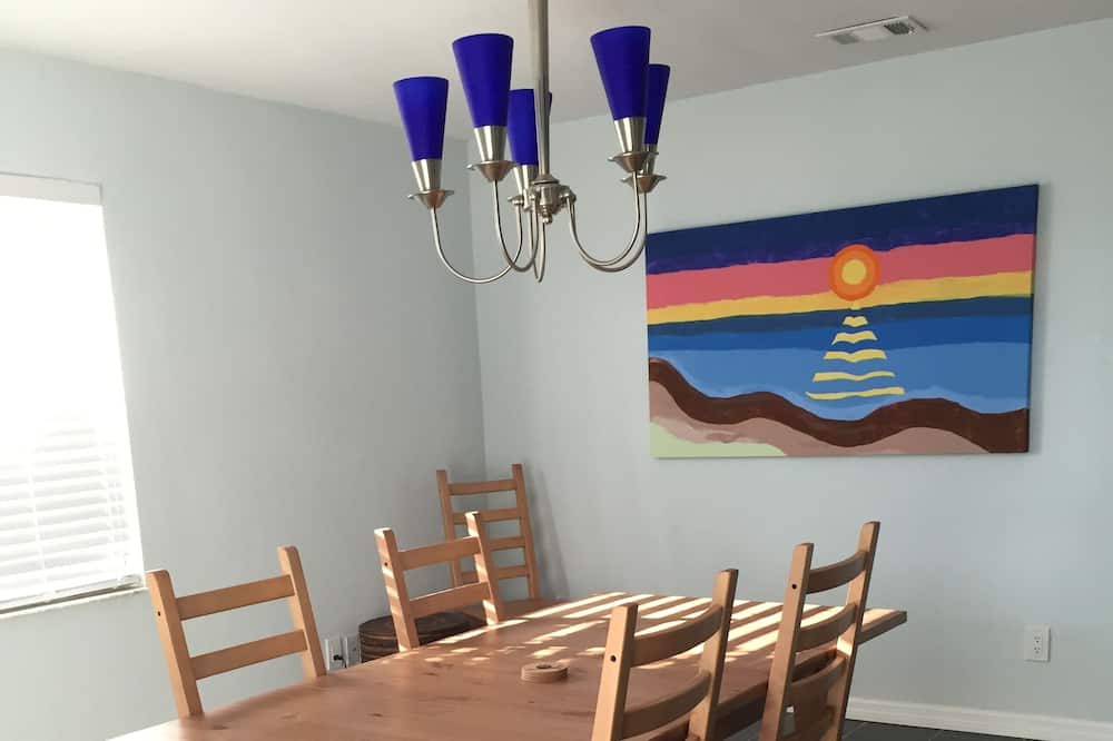 Photo of Kitchen in Wilbur-By-The-Sea
