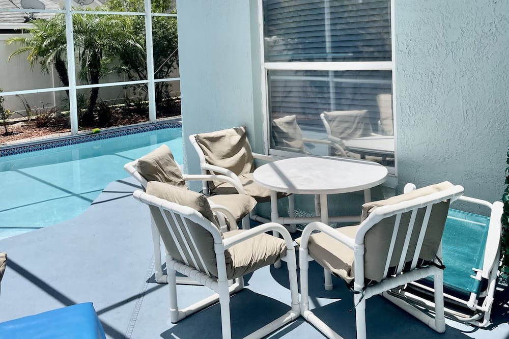 Photo of Patio Balcony in Lindfields
