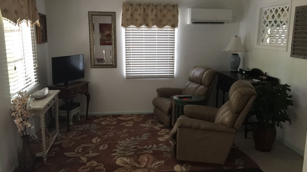 Photo of Livingroom in Englewood