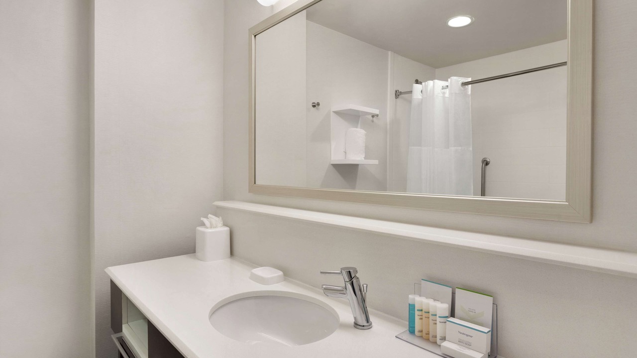 Photo of Bathroom in Gunter Afs