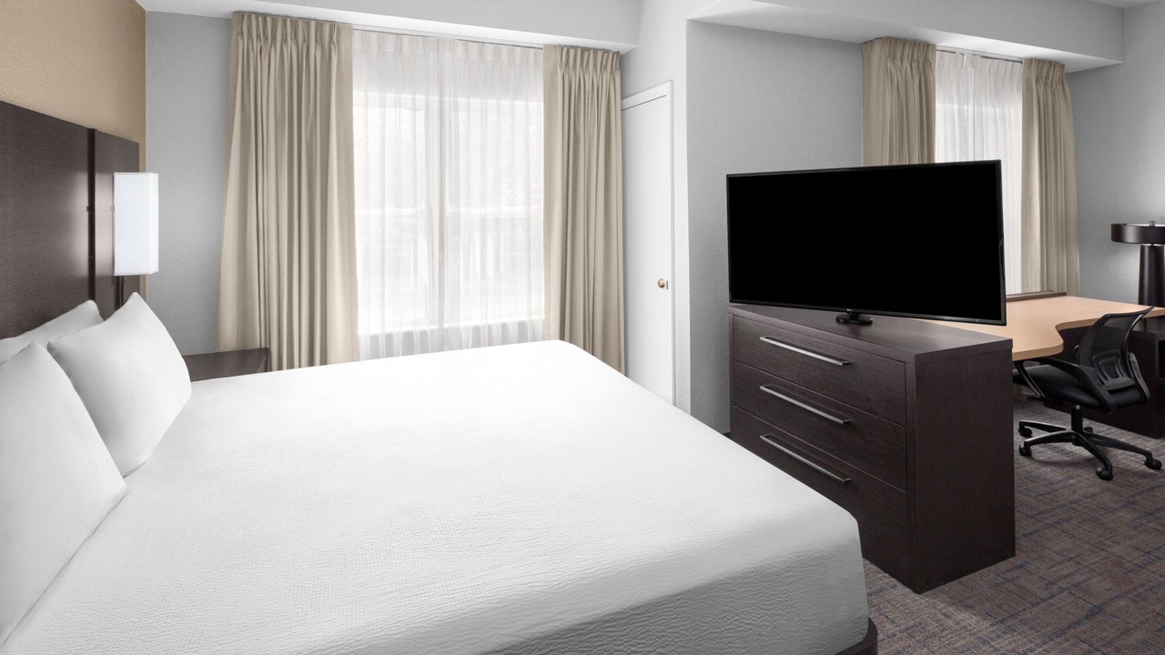 Photo of Bedroom in Oldsmar