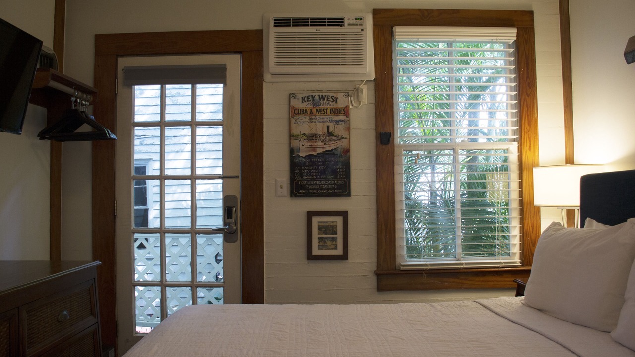 Photo of Bedroom in Historic Seaport