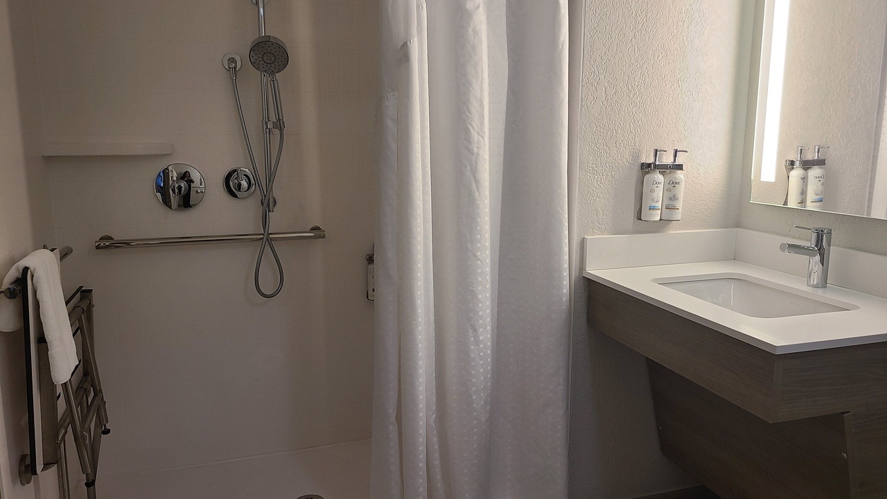 Photo of Bathroom in Survey Creek