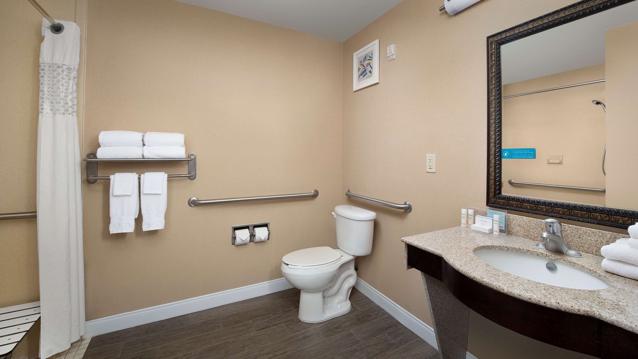 Photo of Bathroom in Lakeland