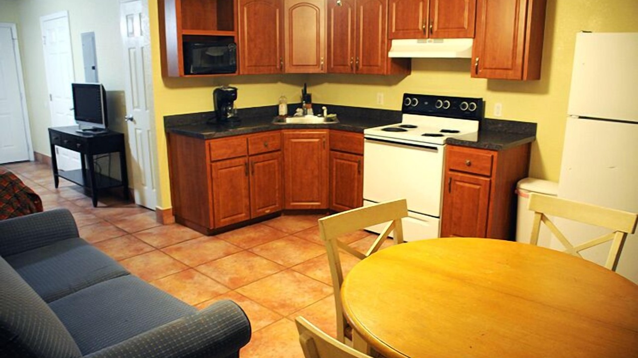 Photo of Kitchen in Cypress Gardens