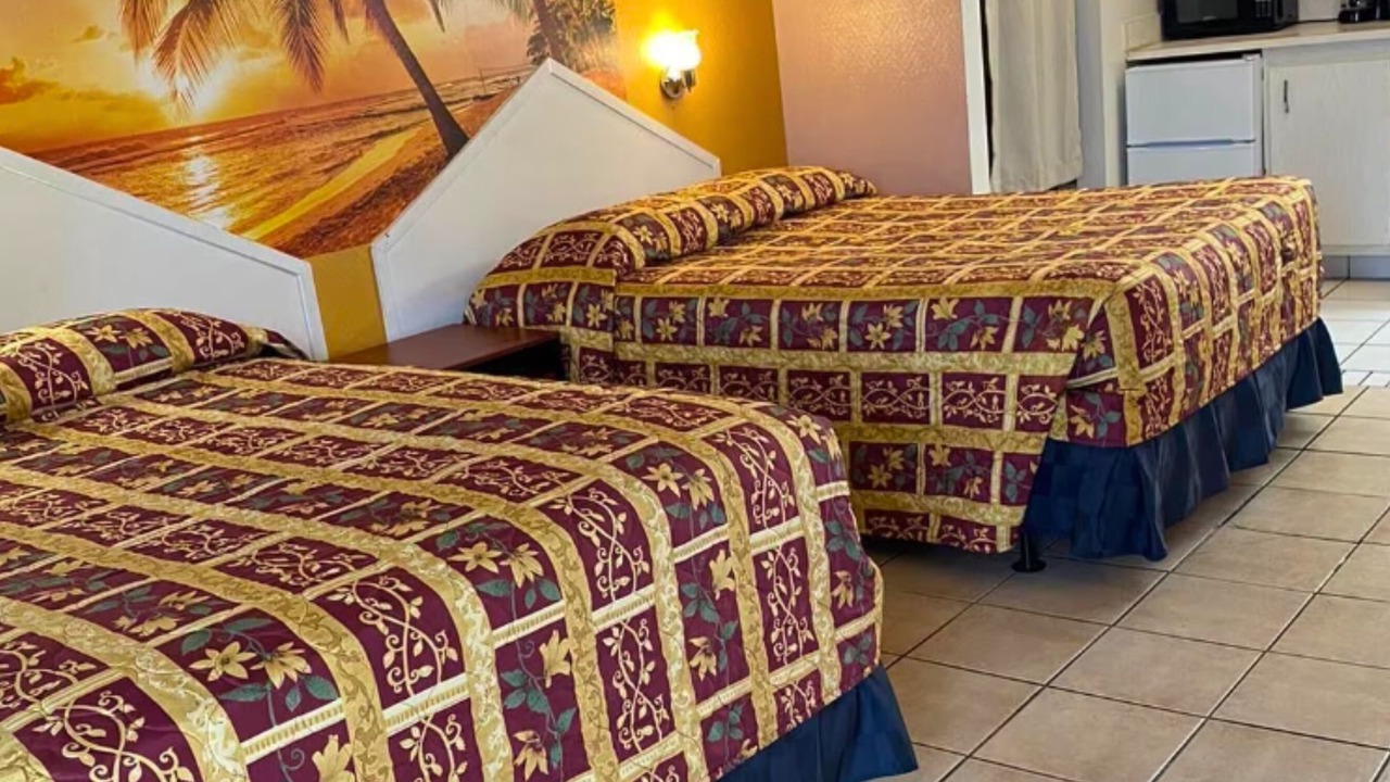 Photo of Bedroom in South Palm Park Neighborhood Association